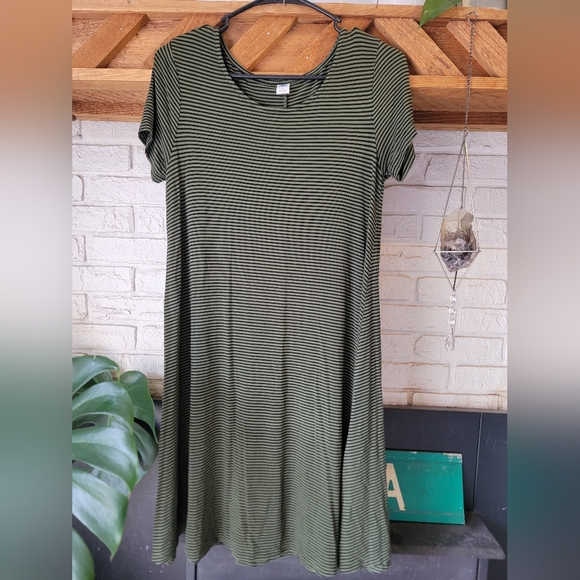 Old Navy Dresses & Skirts - Old Navy Green Black Striped Dress Small